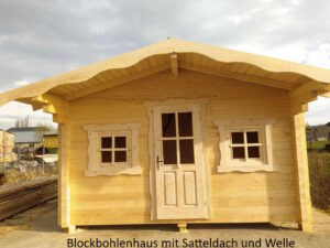 Blockbohle Mit Satteldach Und Welle